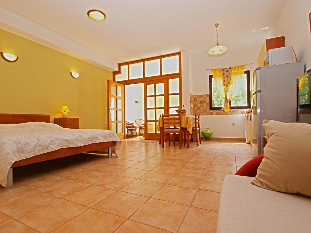 Apartments Milio 1105 Fažana Εξωτερικό φωτογραφία